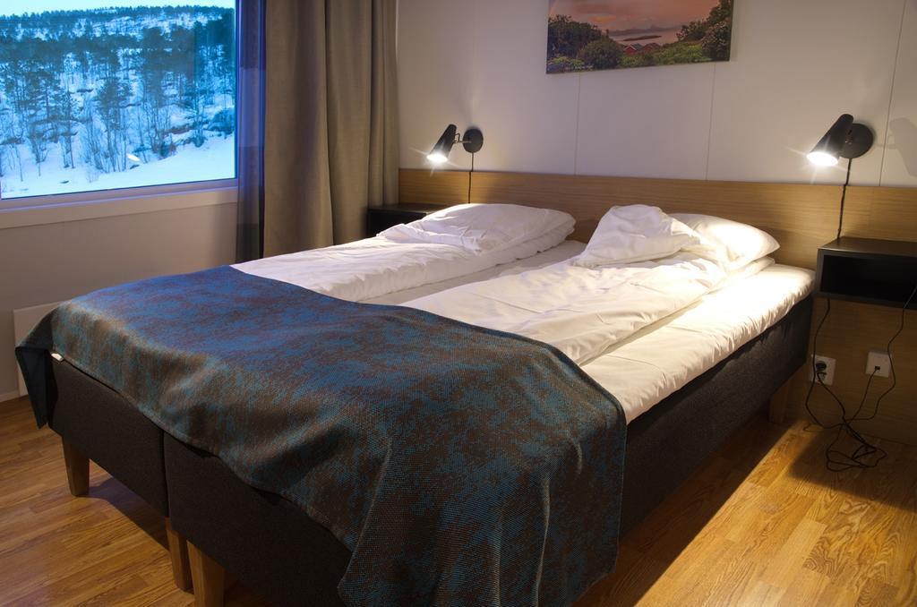 Hamaroy Hotel Innhavet Bagian luar foto